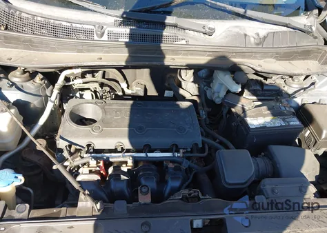 2013 Kia Sportage Lx z USA, uszkodzony, nr VIN KNDPB3A2XD7364224